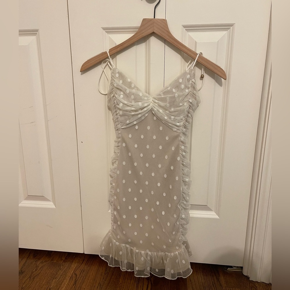 Tan mini dresses as a 2 in 1 deal! Perfect condition, only worn once!